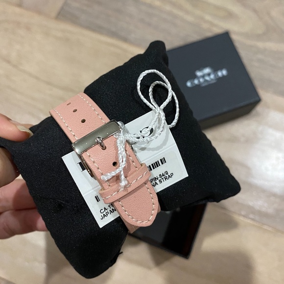 COACH RUBY WATCH W1546 - Picture 2 of 4